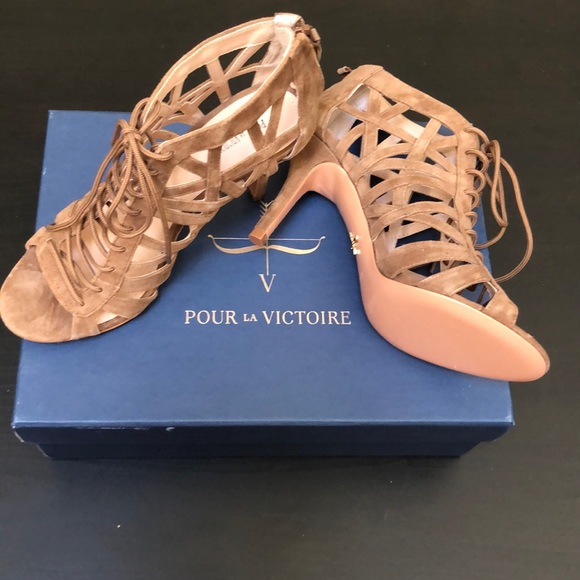 NEW 🦋Pour La Victoire Charlizze peep toe heel - Picture 1 of 6